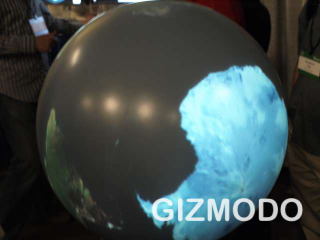 Illustration for article titled Hands On With the Microsoft Surface Sphere Prototype